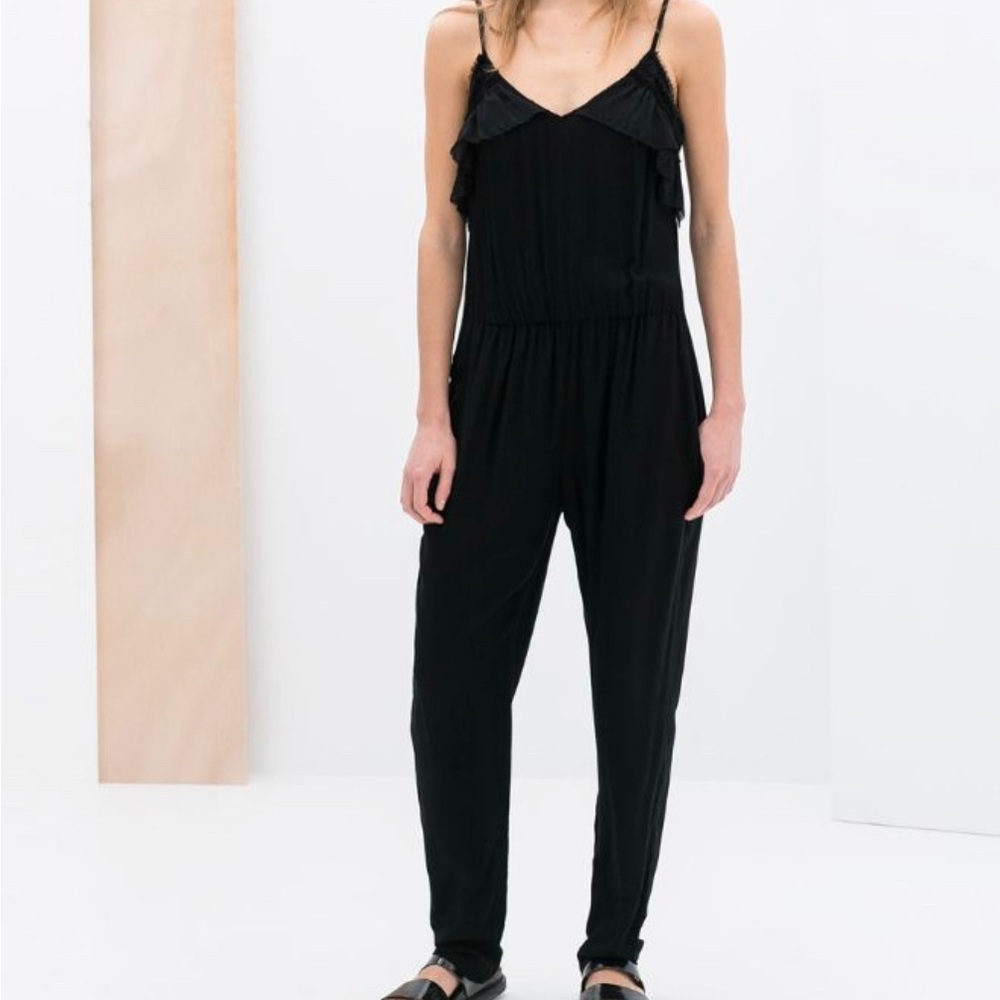 Black Zara Jumpsuit With Pockets Adjustable Straps Size Medium